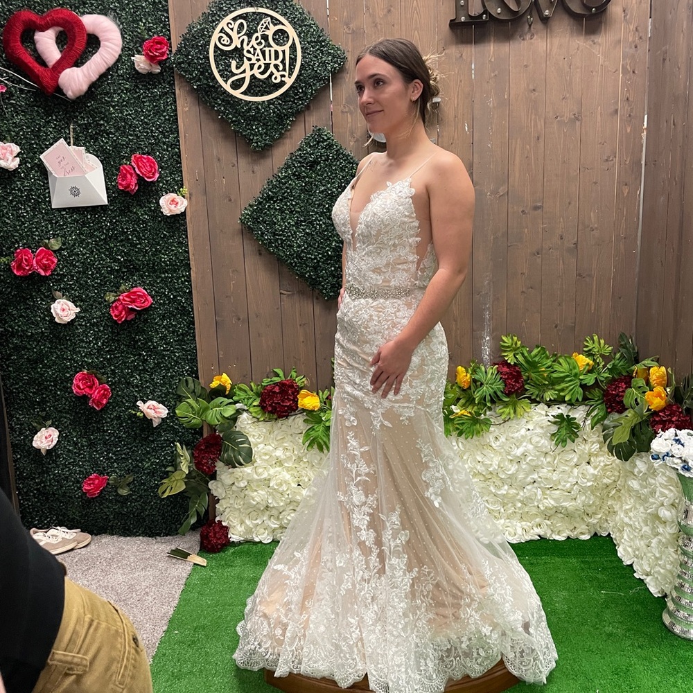 Wedding dress